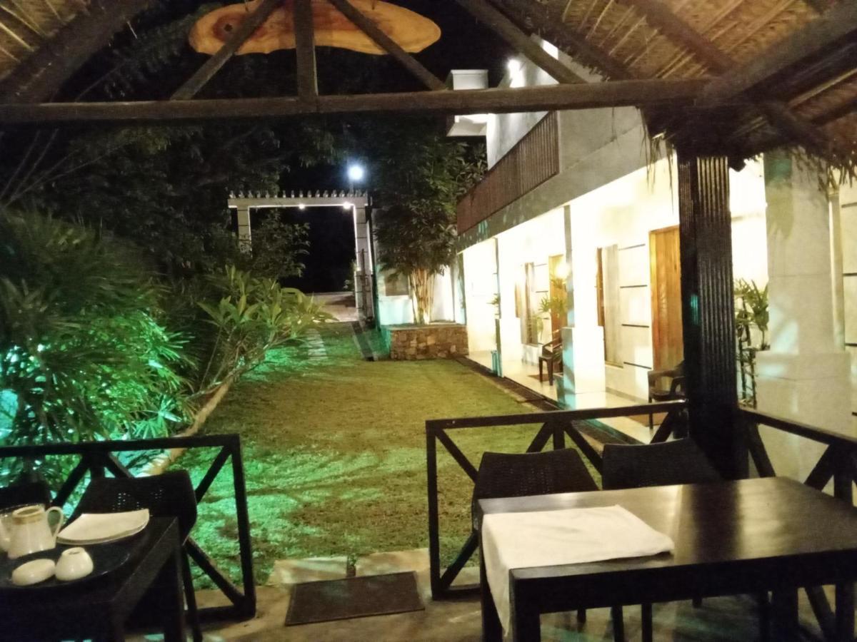 Elephant Park Family Bungalow Удавалаве Екстериор снимка