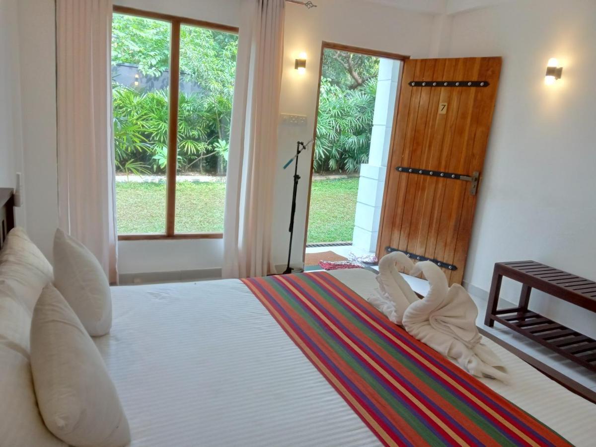 Elephant Park Family Bungalow Удавалаве Екстериор снимка